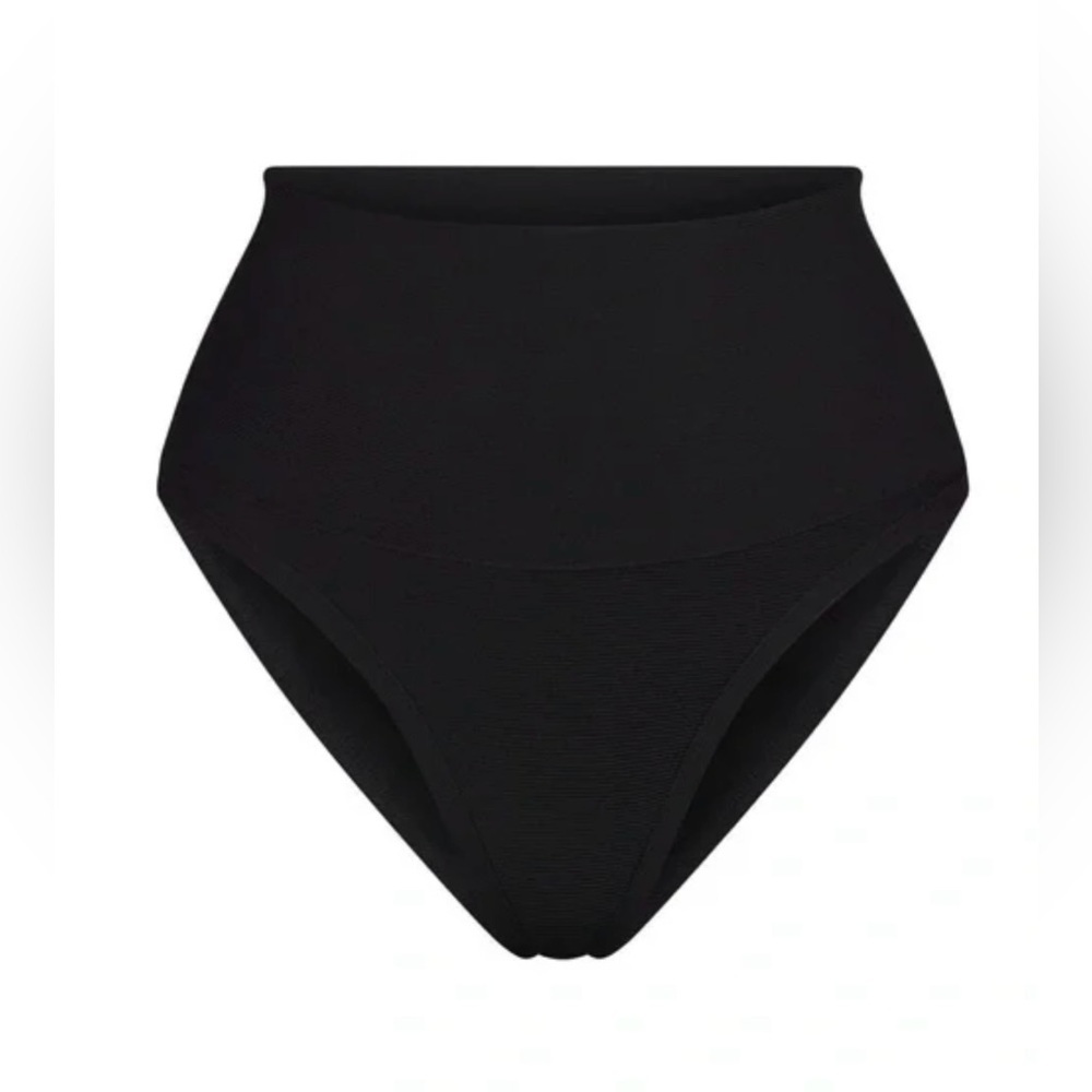 SKIMS High Waist Swim Bottom in Onyx - Picture 2 of 7